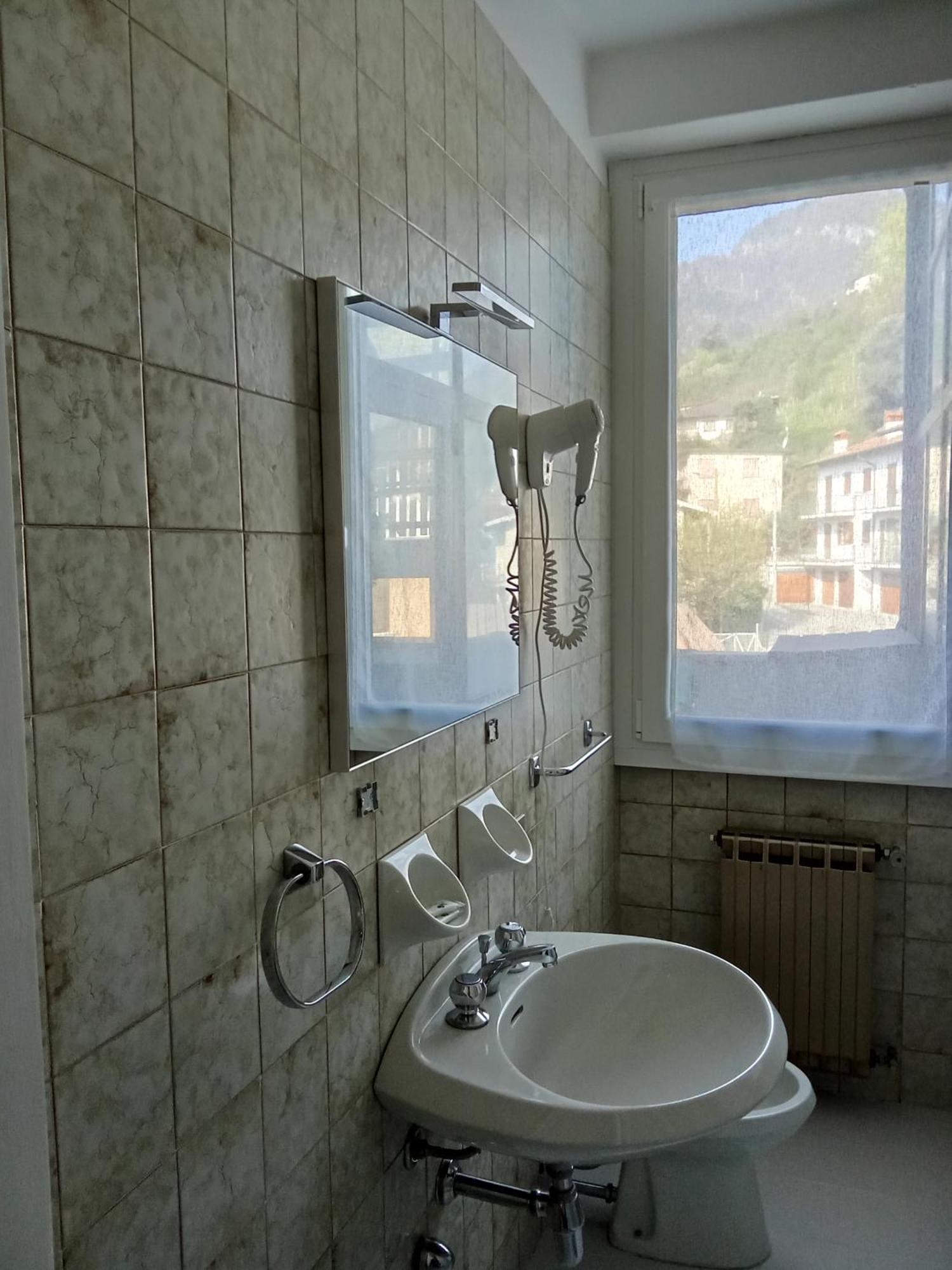 Locanda Dei Pescatori Domaso Luaran gambar